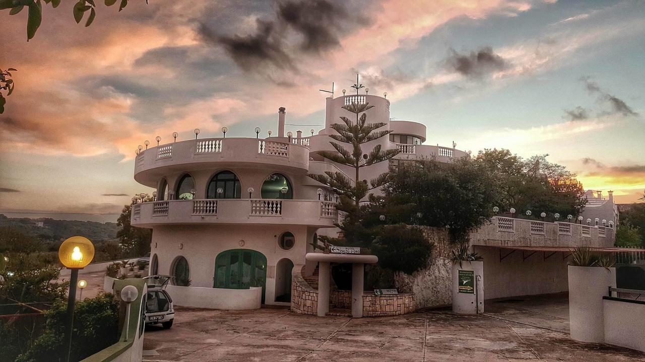 Hotel Falco D'Oro Cisternino Exterior foto